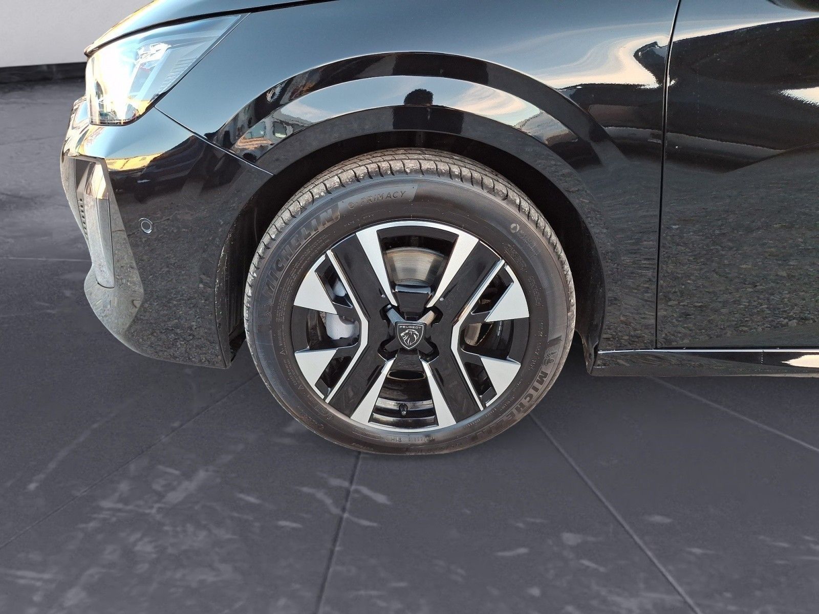 Peugeot 208 - Bild 10