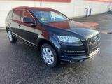 Audi Q7 3.0 TDI quattro *7-SITZER*XENON*PANO*FACELIFT - Audi Q7 aus 2012