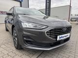 Ford Focus 1.5 TDCi Titanium  Assistenz2/AHK schwenkb - Ford Focus: Kombi, Tdci