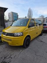 Volkswagen VW T5 Transporter 9 Sitzen Lang. - VW T5 Transporter in Leverkusen