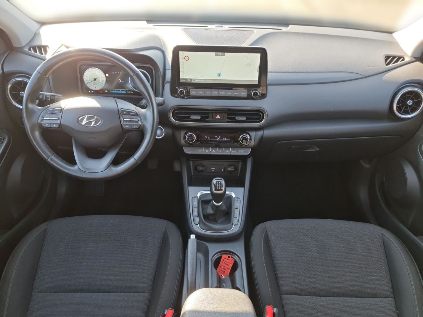 Fahrzeugabbildung Hyundai KONA Pure T-GDI EU6d-T 1.0 T-GDi 120 PS M T 2WD