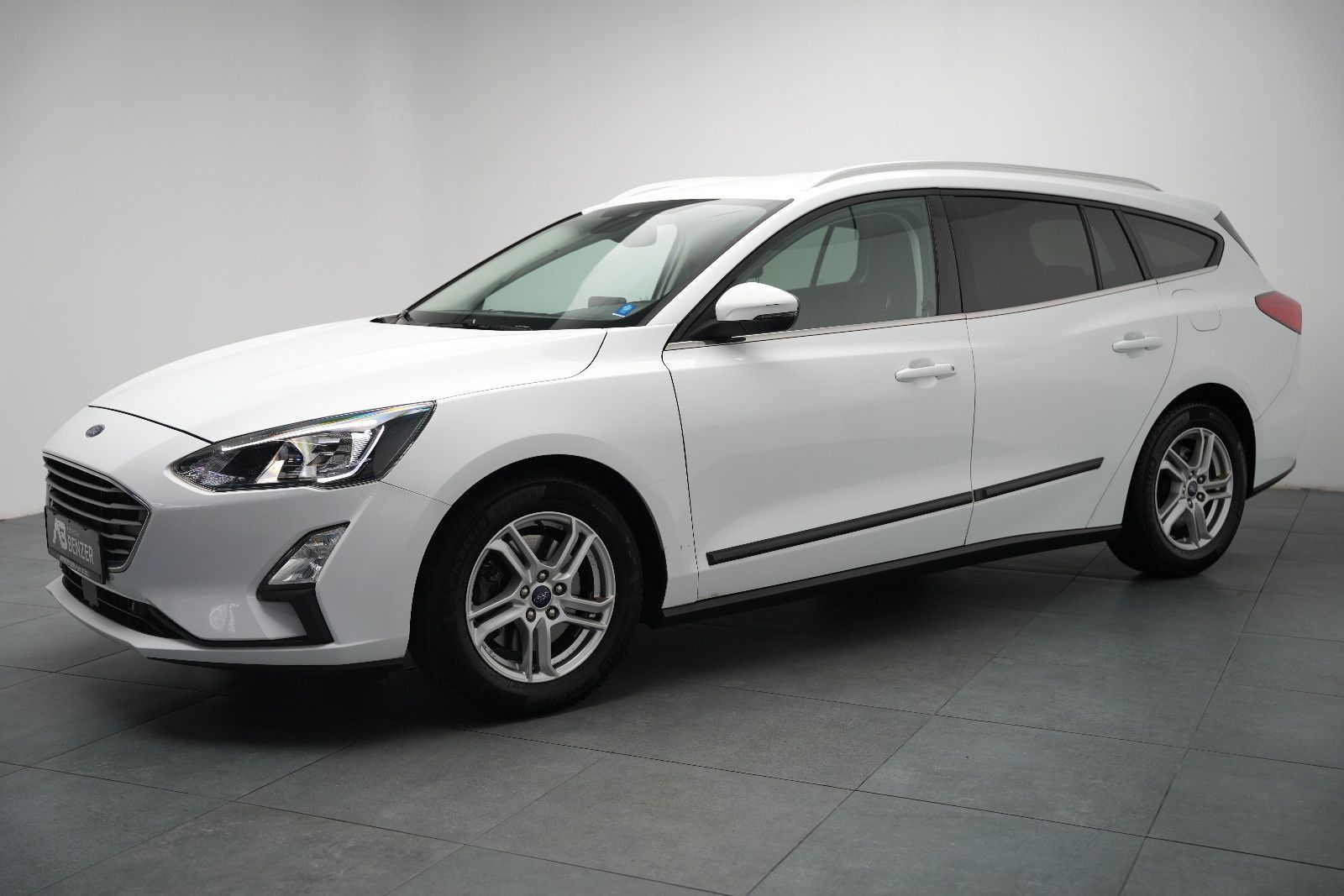 Fahrzeugabbildung Ford Focus Turnier Cool & Connect *Navi*SHZ*Klima*PDC