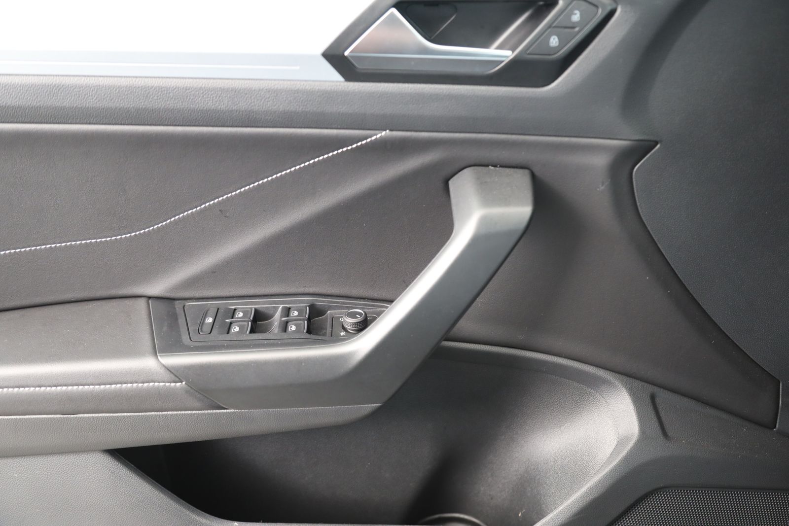 Volkswagen T-Roc - Bild 17