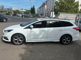 Ford Focus Turnier 2.0 ST ECO BOOST*NAVI*RECARO*6-G** - Ford Focus: Weiß