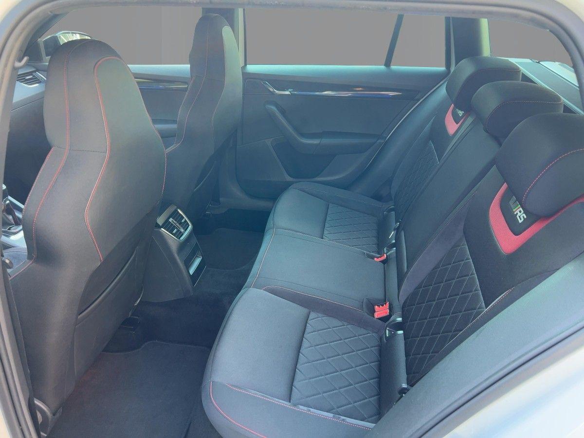 Skoda Octavia 2.0 TSI RS 6-Gang LED PDC Navi ACC