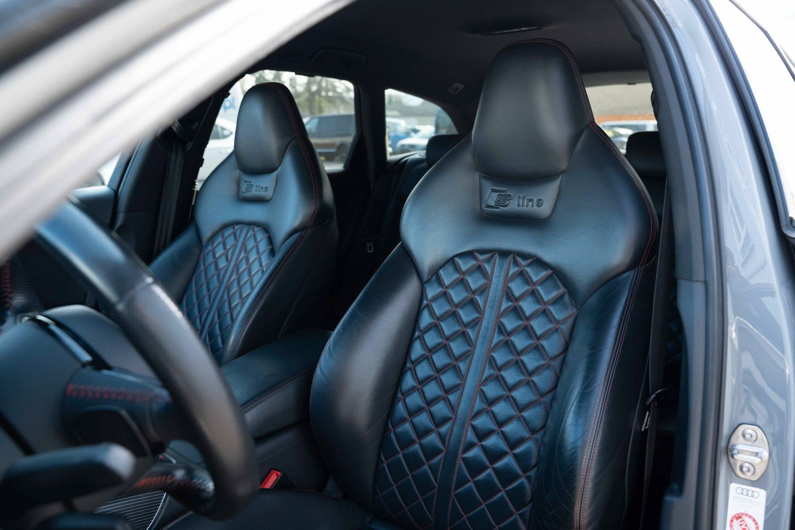 Fahrzeugabbildung Audi A6 AVANT 3.0 TDI COMP. S-SITZE MATRIX BOSE KAM