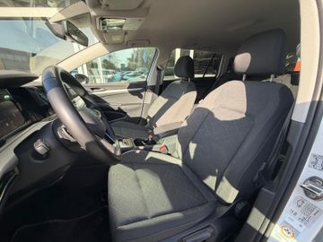 Volkswagen Golf - 9