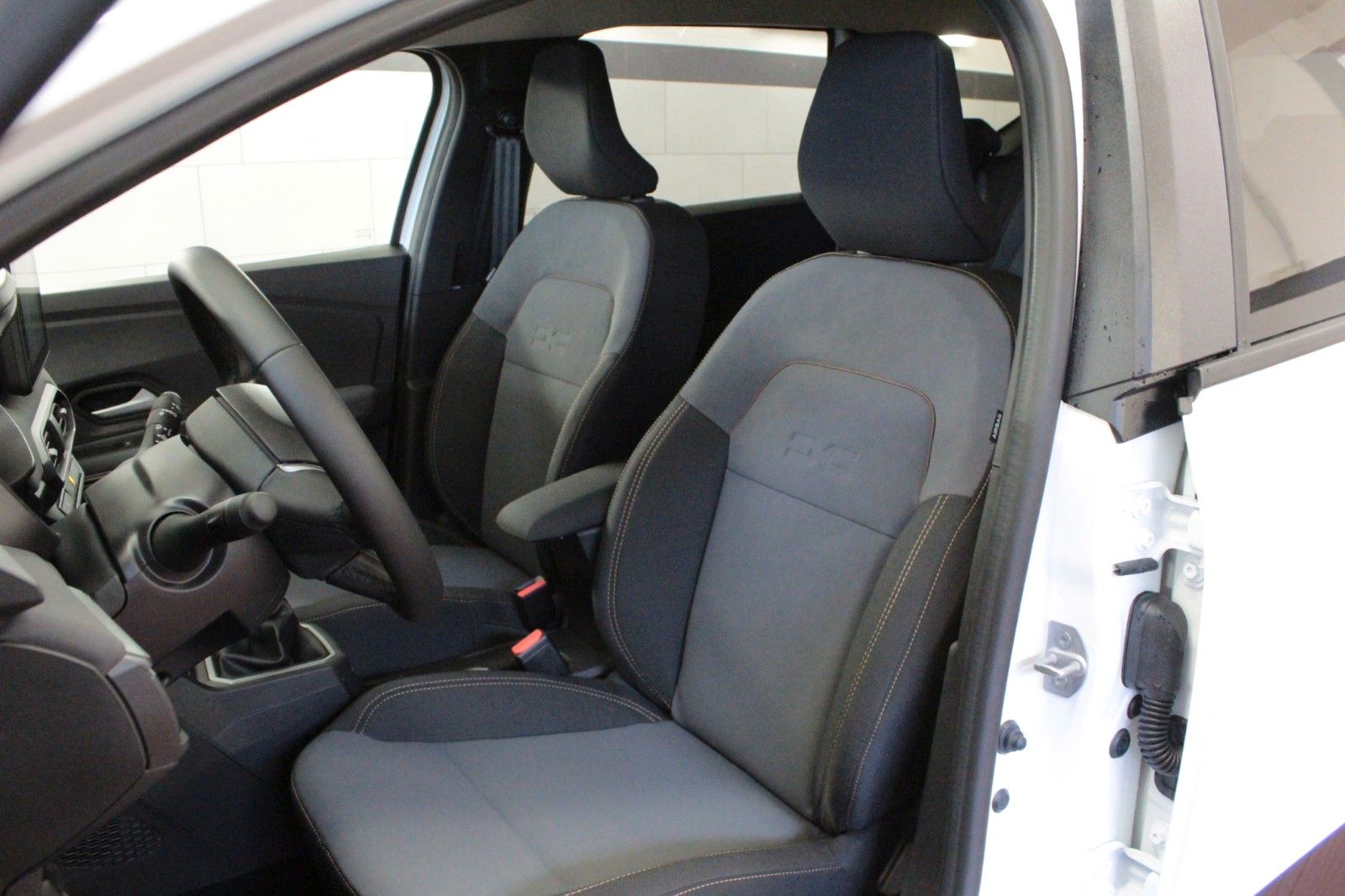 Fahrzeugabbildung Dacia Jogger Eco-G 100 Extreme+ 5-Sitzer *15166*