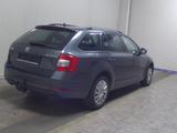 Skoda Octavia Combi 1.6 TDI Ambition - Skoda Octavia: Kombi, mit Anhängerkupplung