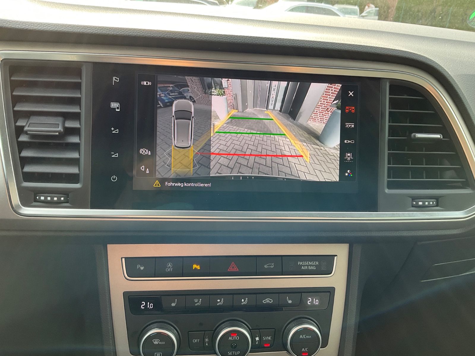 Fahrzeugabbildung SEAT Ateca 1.5 TSI Xperience DSG,LED,Kamera,Navi
