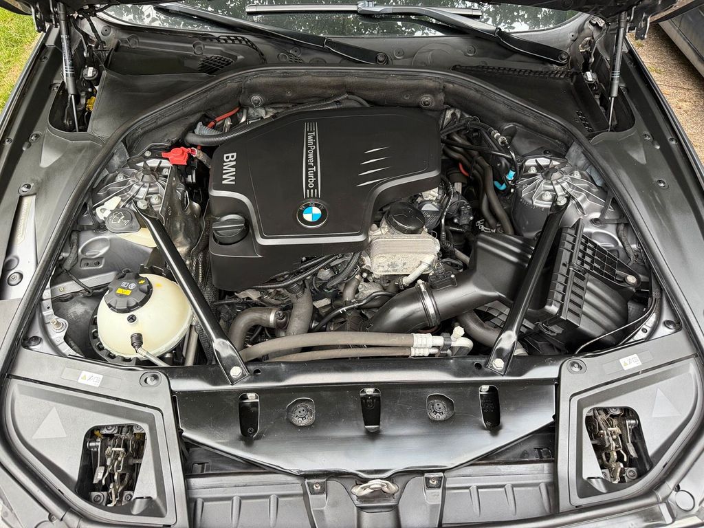 Image of BMW 520