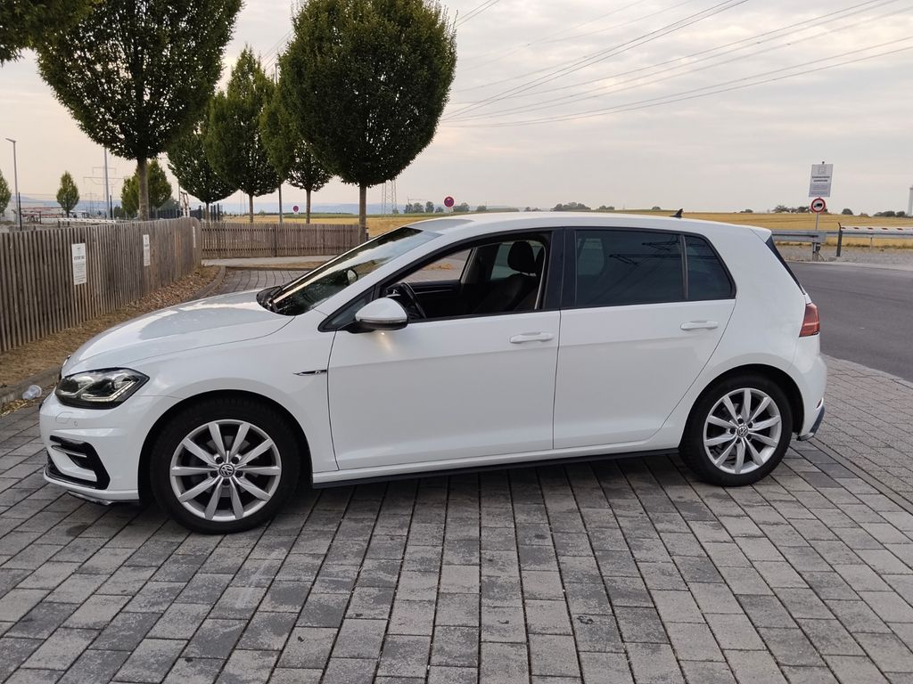 Image of Volkswagen Golf