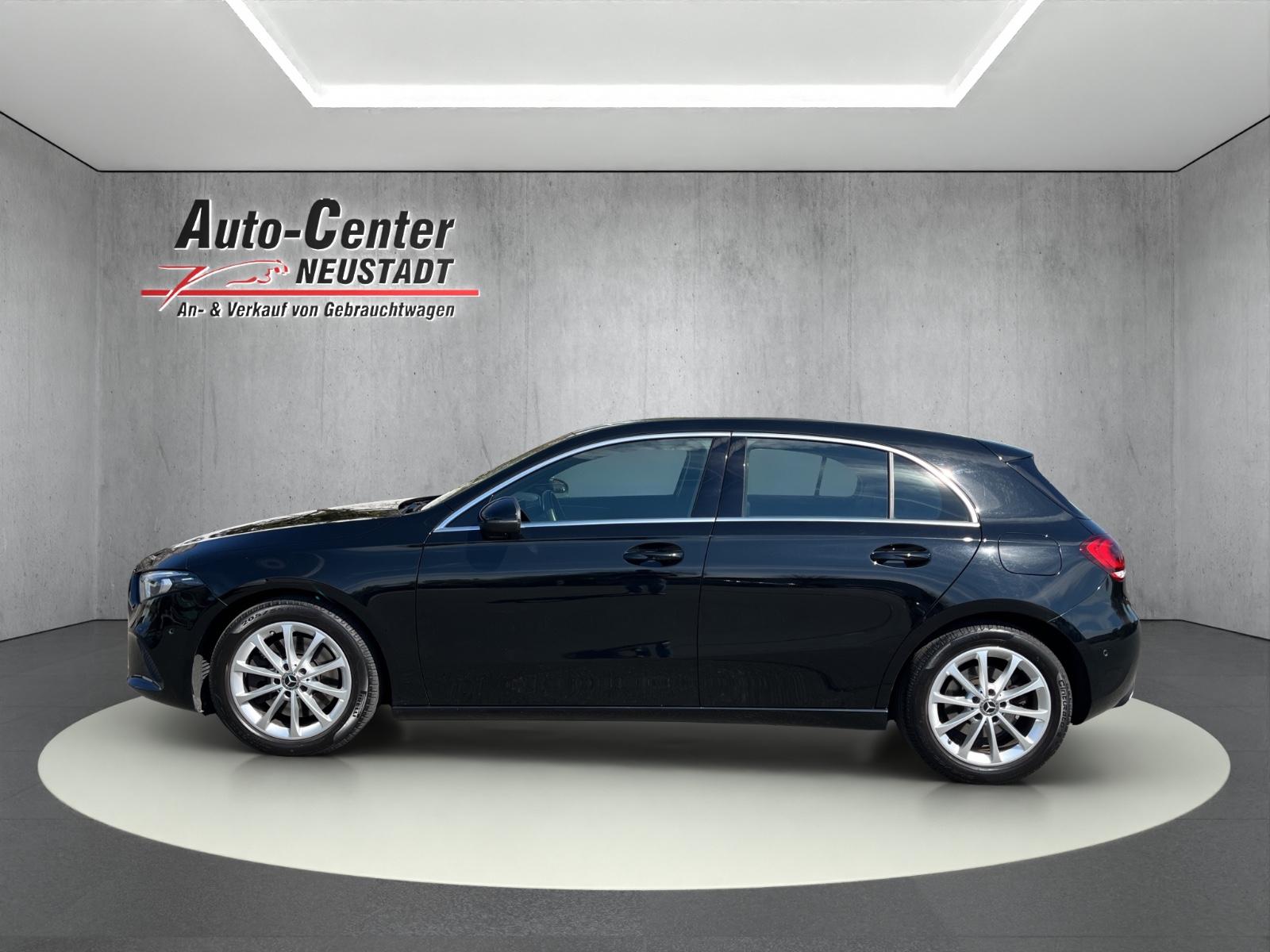 Mercedes-Benz A 250  Business PDC/LANE/APP/NAVI/KLIMAA