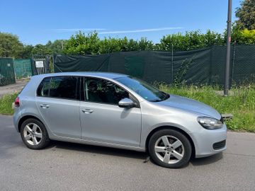 Volkswagen Golf - 4
