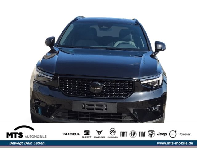 Volvo XC40 Black Edition Plus, B3 Mild-Hybrid, Benzin