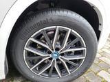 BMW iX1 eDrive 20 Sport AHK DA+ PA+ H&K elSitz+Mem - BMW iX1 Jahreswagen