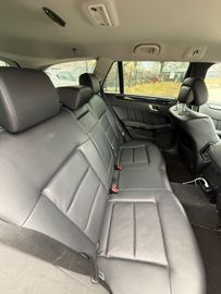 Mercedes E 300 - 9