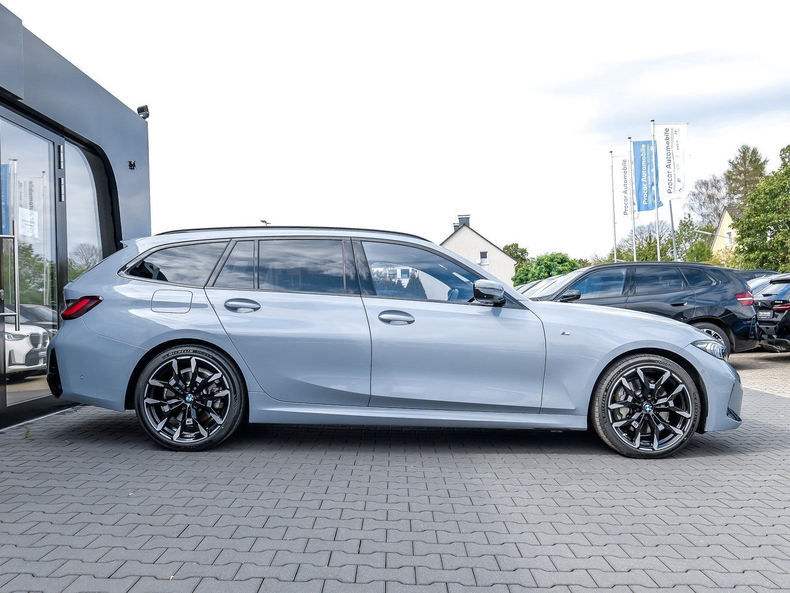 BMW 330 - Bild 10