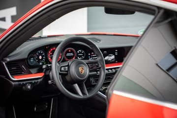 Porsche 992 Carrera*LED*PANO*Park-360*Approved*Sport-AGA