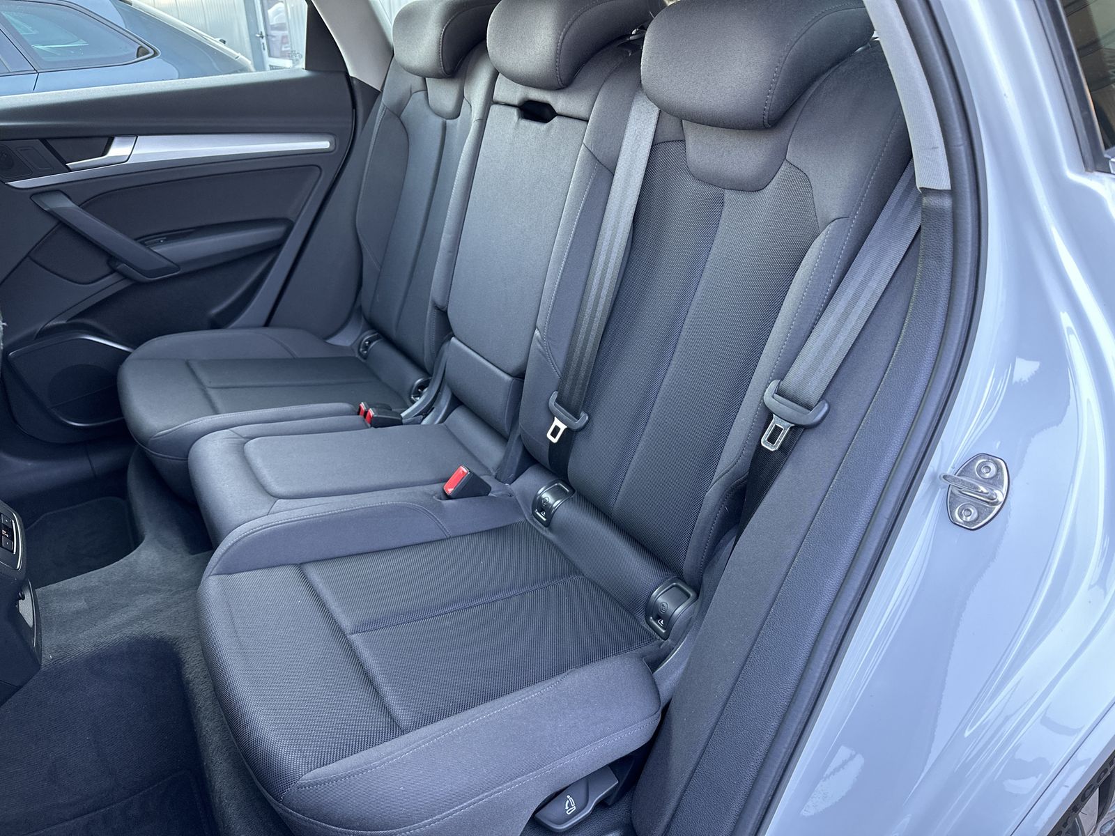Fahrzeugabbildung Audi Q5 55 TFSI e Quattro S-Line NAV+LED+AHK+ACC+20ZO