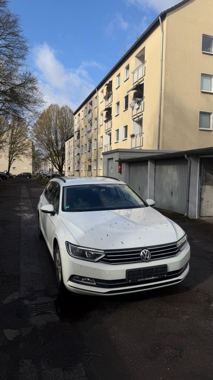 Image of Volkswagen Passat