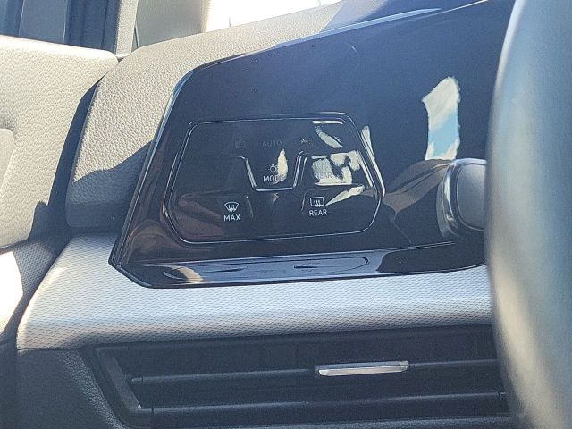 Golf VIII 1.0TSI Variant ParkPilot Climatronic