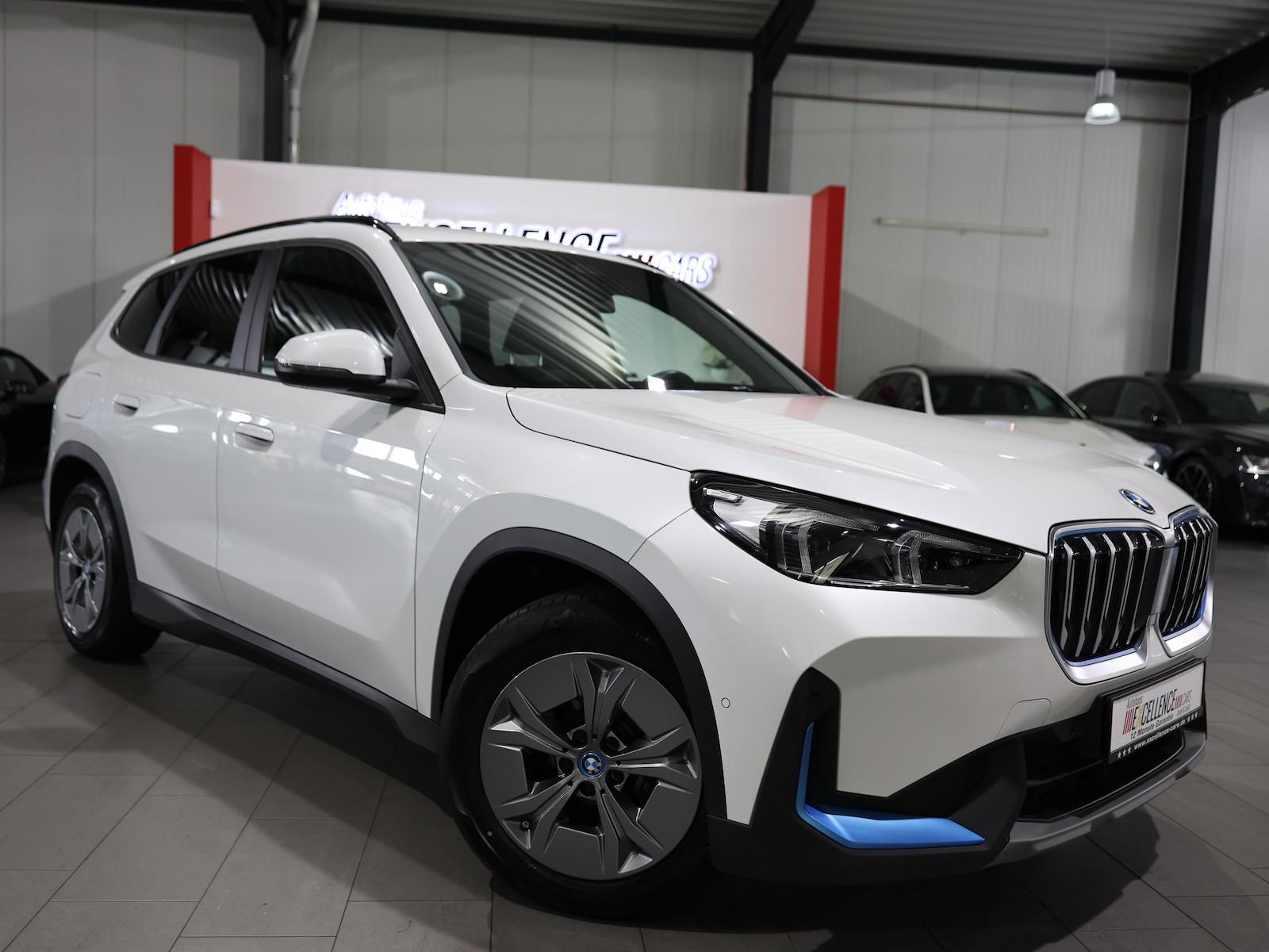 BMW iX1 30 xDrive 95,7% PREMIUM / HARMAN/KARDON, LED, миниатюра 2