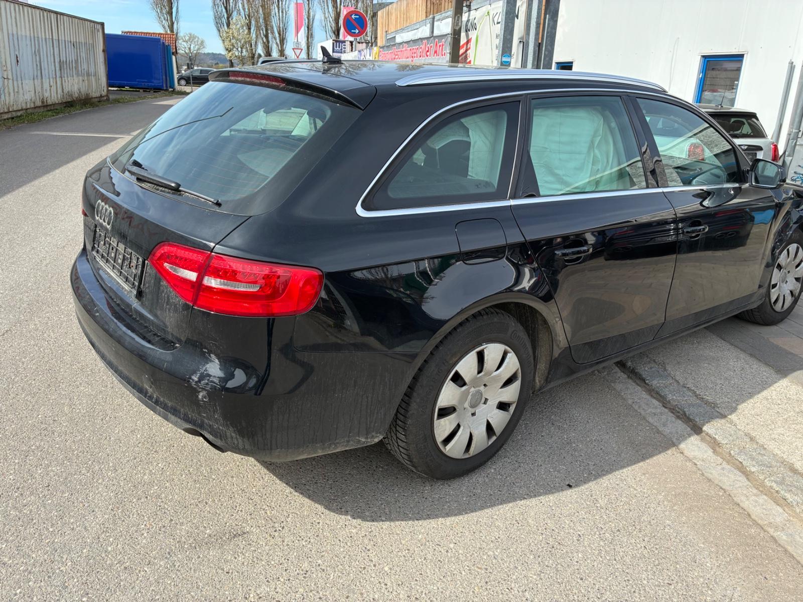 Audi A4 2012 — photo 7