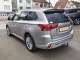 Mitsubishi Outlander Plug-in Hybrid TOP Navi 2.4 MIVEC 4WD - Mitsubishi Gebrauchtwagen in Kassel