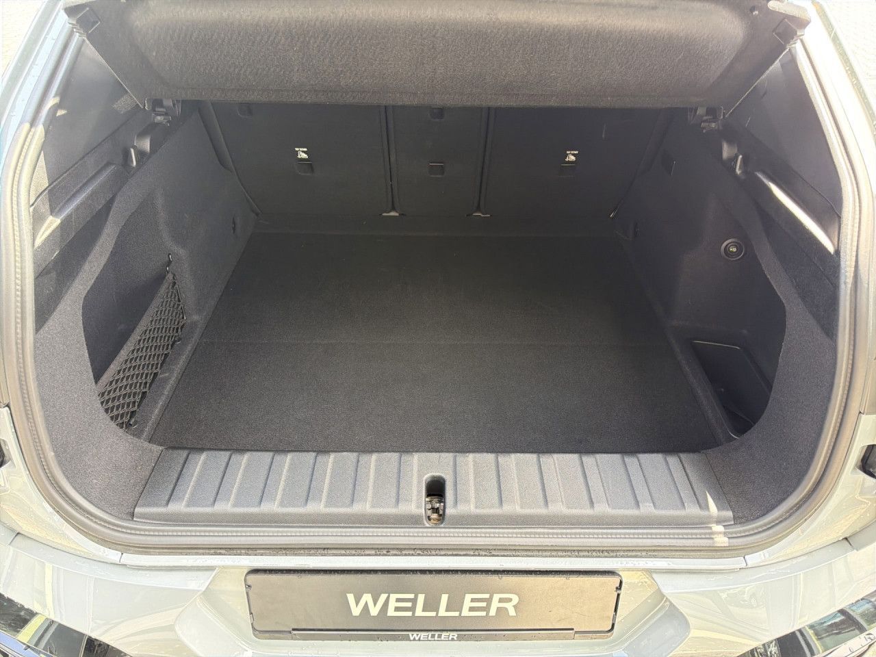 BMW iX2 - Bild 19