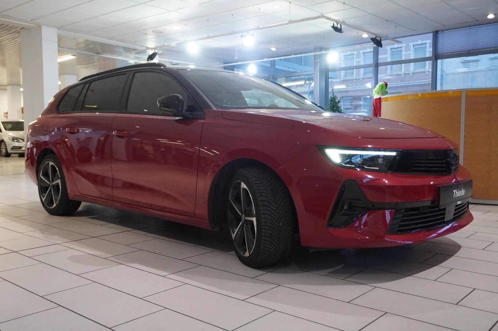 Fahrzeugabbildung Opel Astra ST 1.2T GS LINE NAVI/LED/360°/SH/SPORT/AHK