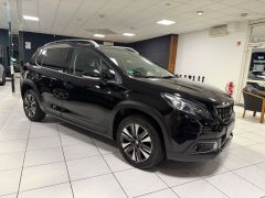 PEUGEOT 2008 1.2 Allure/NAVI/SHZ/PANO/KLIMA/CARPLAY PEUGEOT 2008 1.2 Allure/NAVI/SHZ/PANO/KLIMA/CARPLAY