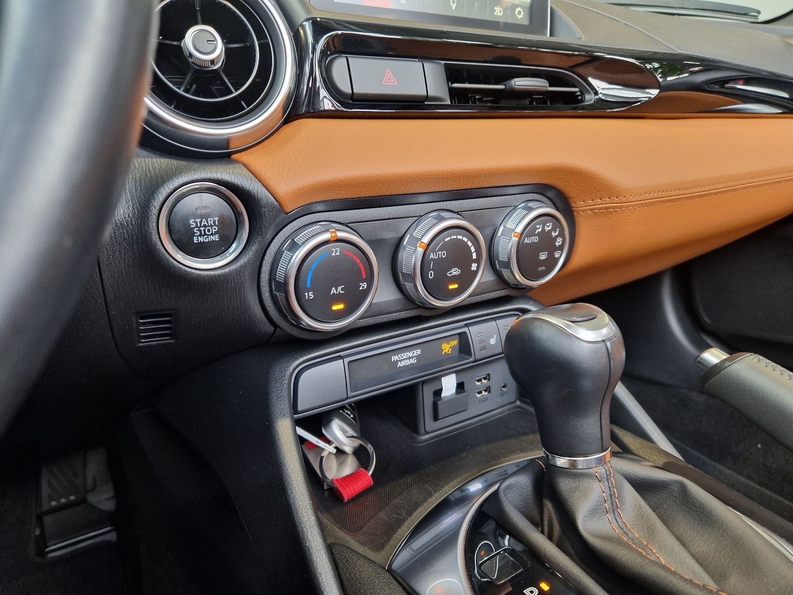 Fahrzeugabbildung Fiat 124 Spider Lusso LEDER NAV SHZ RFK ALU