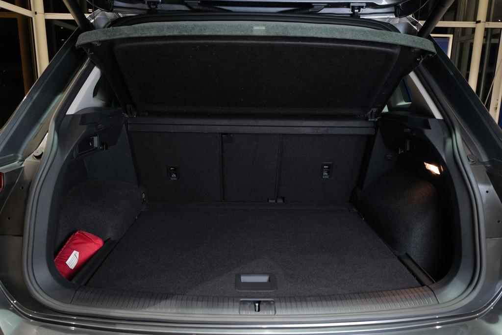 Volkswagen Tiguan 2.0TDI DSG Highline 4Motion AHK 360° Navi