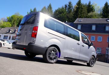 Opel Vivaro Kombi*9-Sitze,Kamera,Navi,Klima,CarPlay*