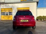 Suzuki Swift Comfort+ mit Schiebedach - Suzuki Swift: Rot