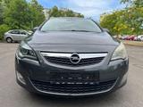 Opel Astra Sports Tourer 1.4 - Opel Astra aus 2011: Sports Tourer
