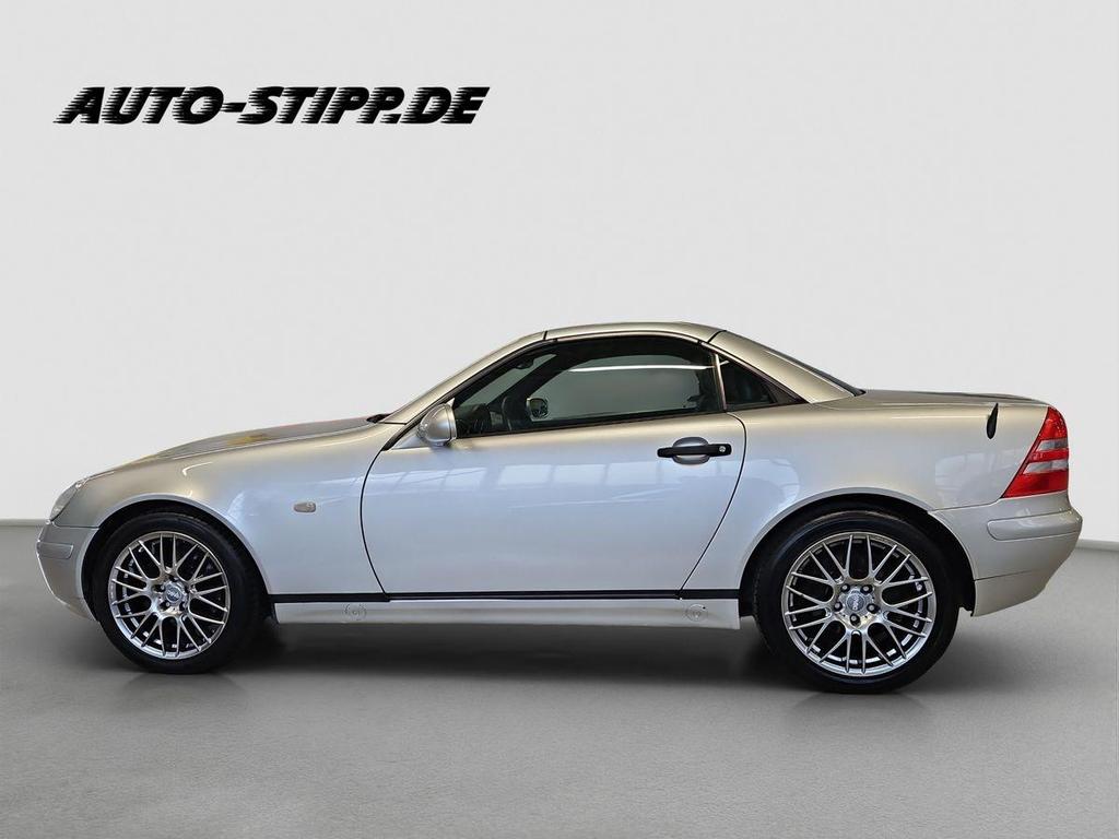 Mercedes-Benz SLK 230