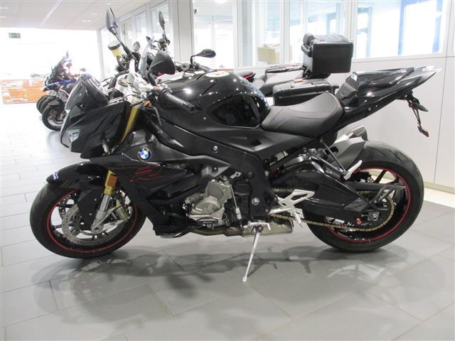 BMW S 1000 R Akrapovic + kurzes Heck!