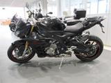 BMW S 1000 R Akrapovic + kurzes Heck! - NAKED BIKE VON 751 BIS 1000 CCM