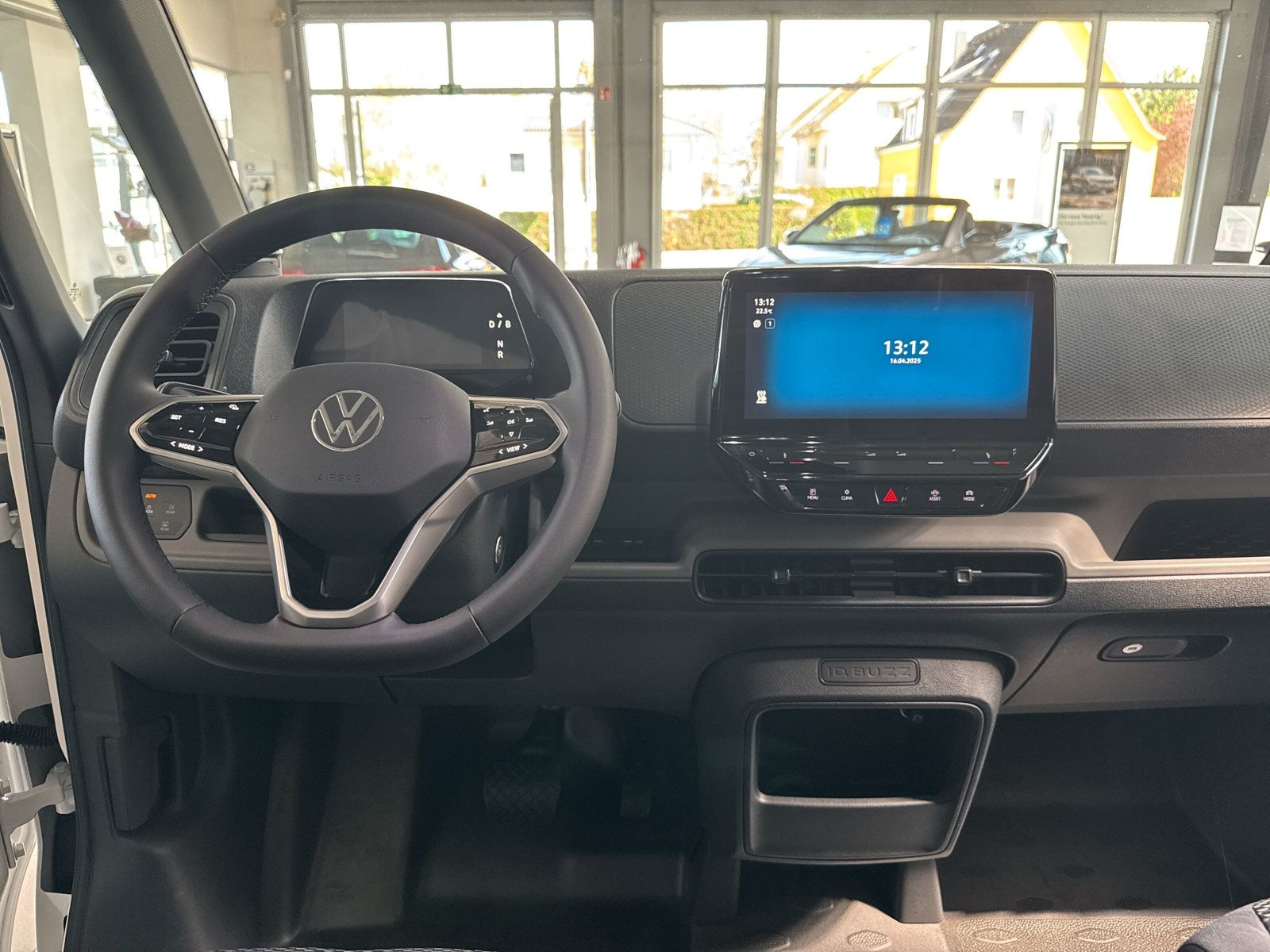 ID. Buzz Cargo AHK Navi DAB