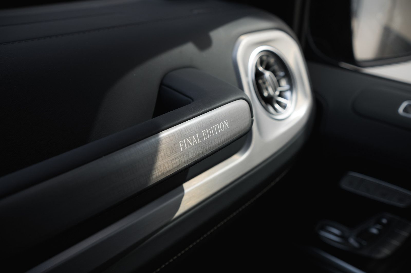 Fahrzeugabbildung Mercedes-Benz G 500 Final Edition Green-FondEntertainm.-AHK