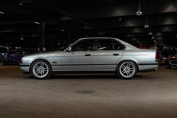 1995 BMW M5 — фото 3