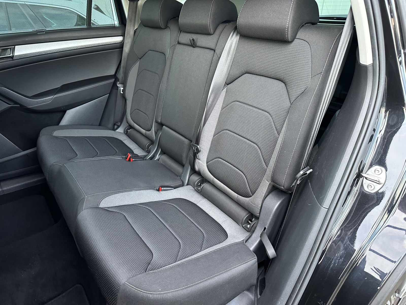 Fahrzeugabbildung SKODA Kodiaq 2.0 TDI DSG Clever NAV+LED+360°+VCOCK+AHK