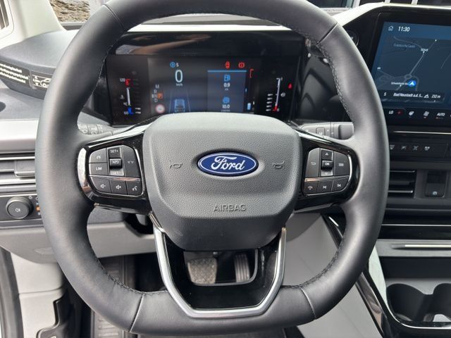 Fahrzeugabbildung Ford Tourneo Custom 2.0 320 L1 Nugget Titanium