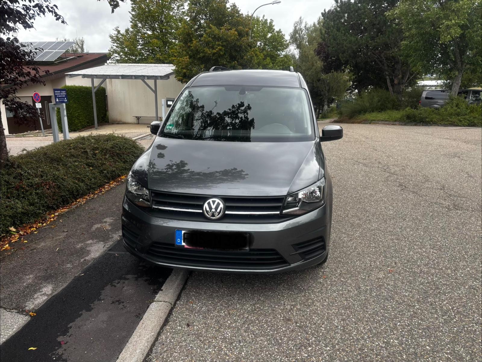 Volkswagen Caddy Maxi Rollstuhlrampe FutureSafe EasyPull