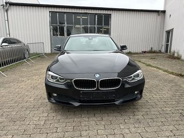 BMW 320 - 2