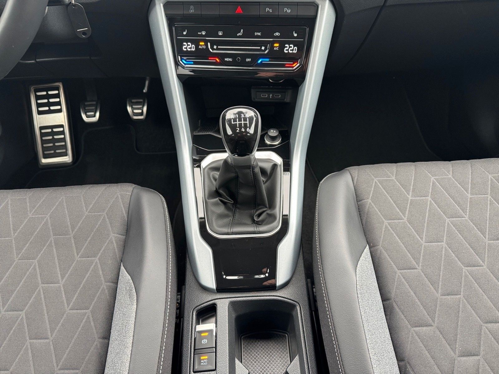 Fahrzeugabbildung Volkswagen T-Roc Life GOAL 1.0 TSI