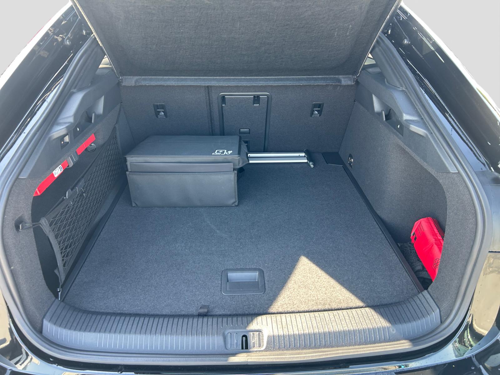 Volkswagen ID.7 GTX 4Motion AHK Pano Navi Wärmepumpe ACC Sp
