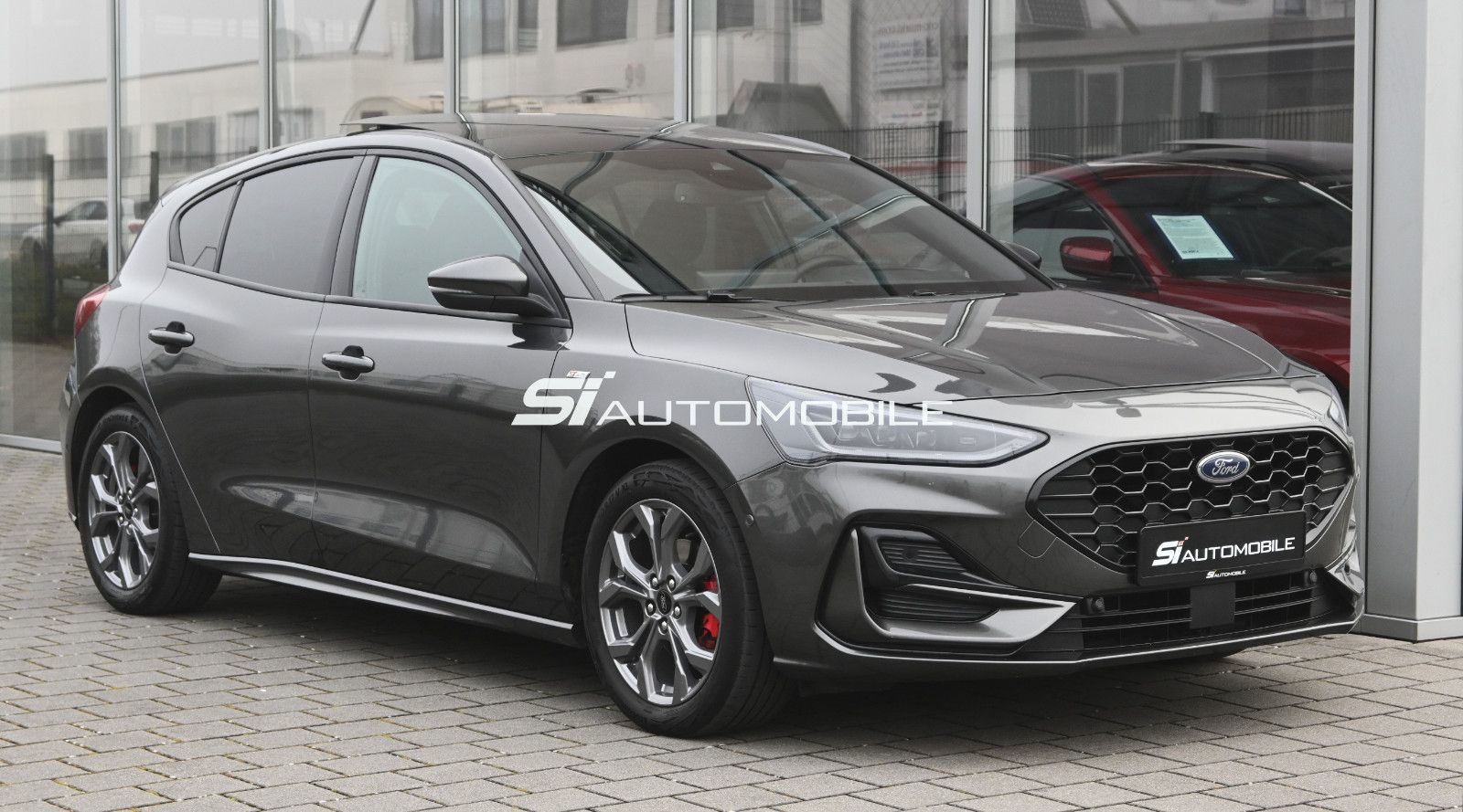 Fahrzeugabbildung Ford Focus 1.5D ST-Line X °ACC°B&O°HUD°PANO°STANDHEIZ